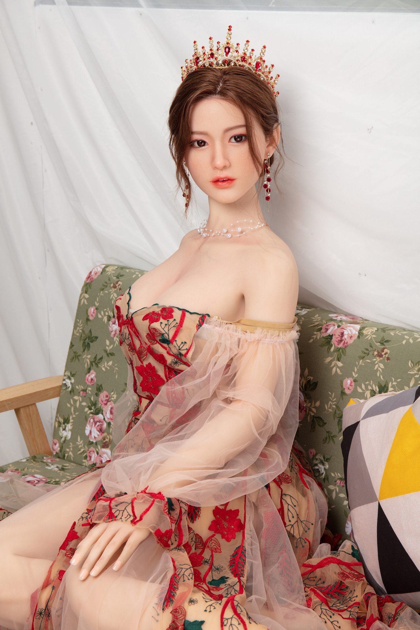 EunWoo, 160 cm Sexpuppe mit Silikonkopf und TPE-Körper, konfigurierbar