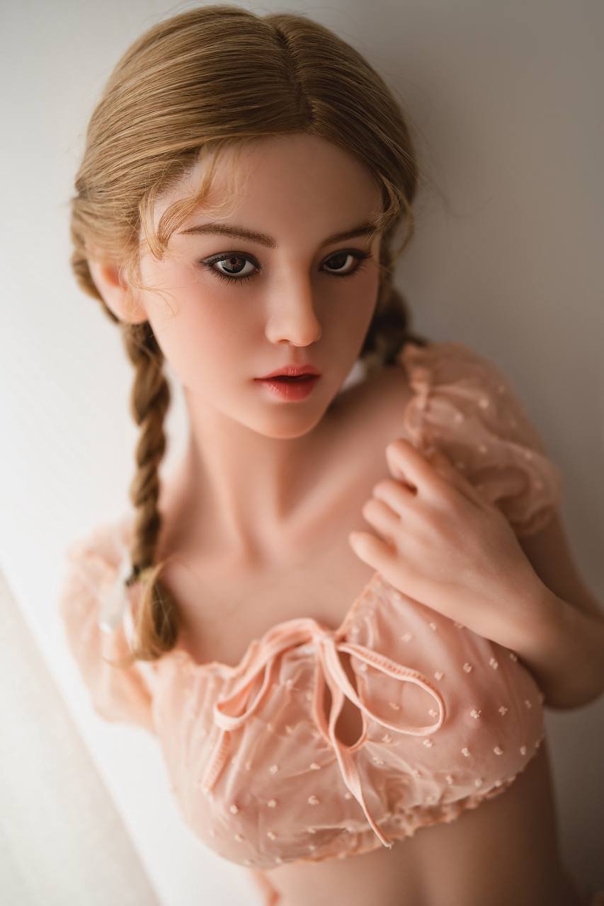Gagner, 148 cm Sexpuppe mit Silikonkopf und TPE-Körper mit beweglichem ROS-Kiefer, konfigurierbar