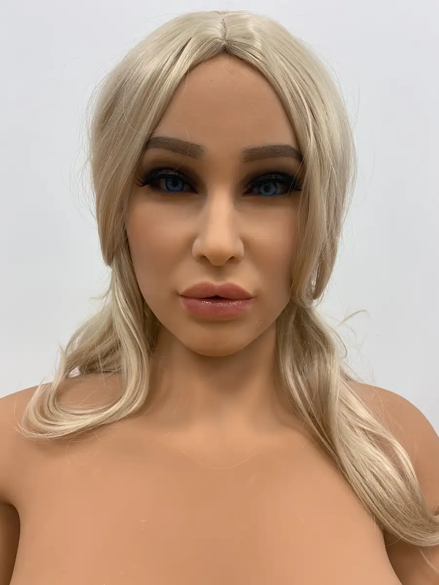 Savannah 170cm - Sexpuppe CLM aus TPE, teint bronzé 1
