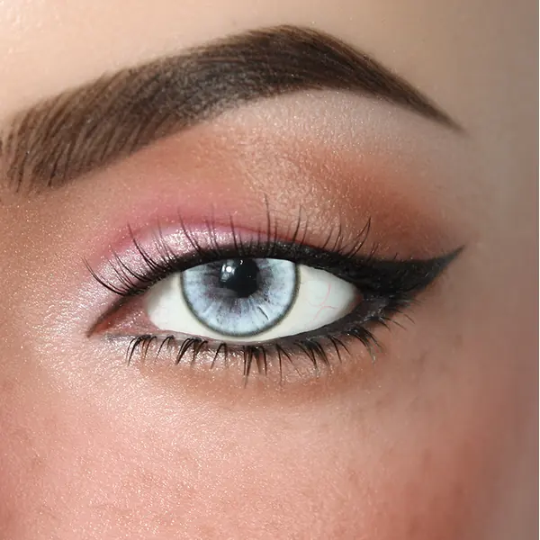 Ultra-Augen 09