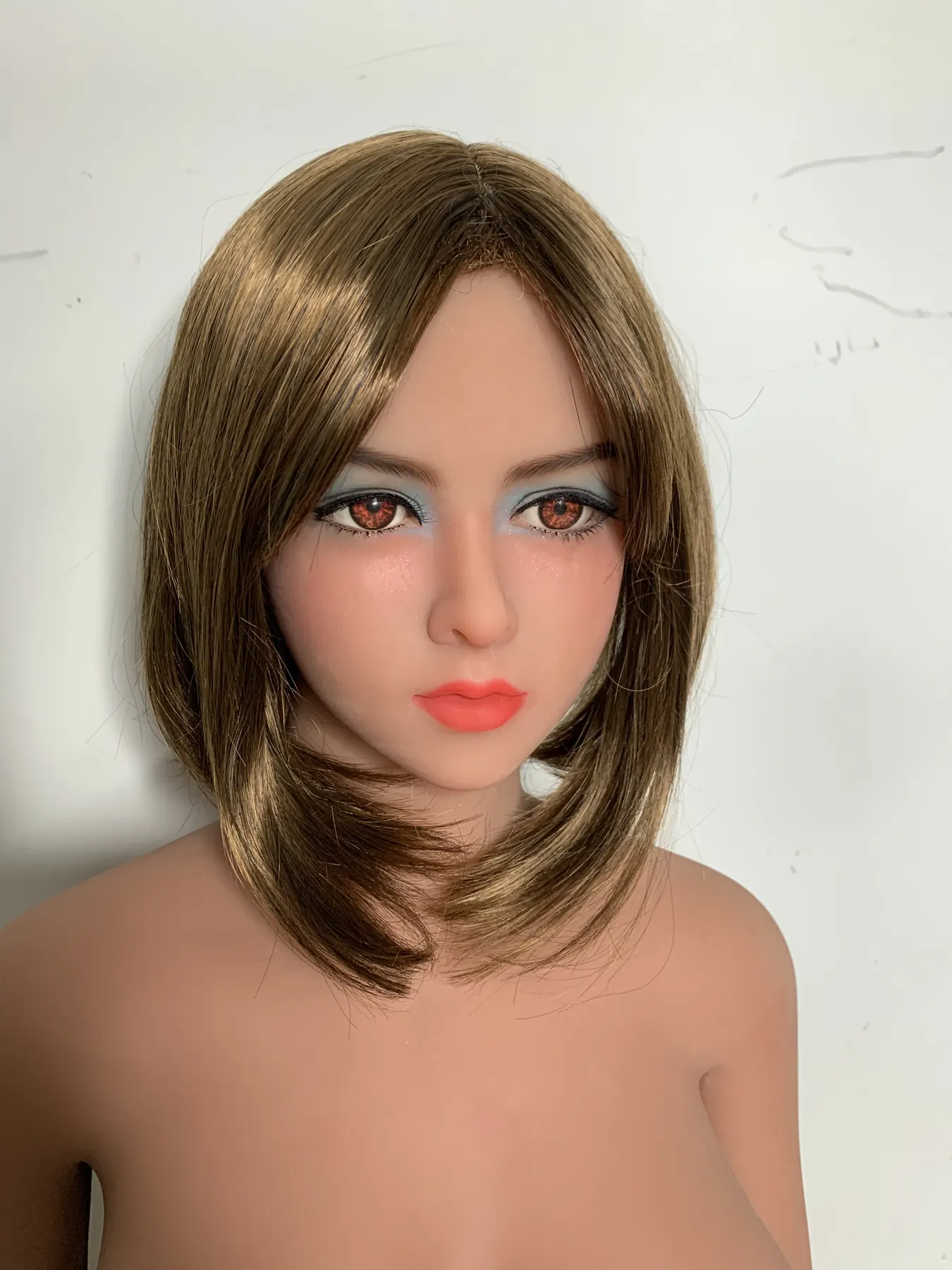 Flavie Estier - Sexpuppe sur mesure 148 cm aus TPE, tête 208 Werkfoto 3