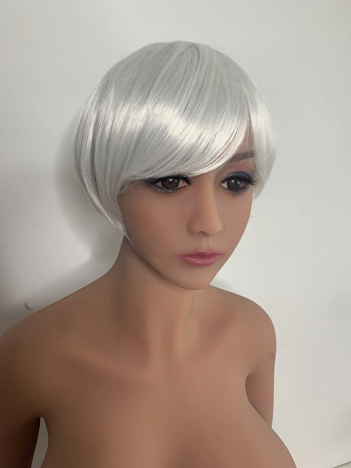 Alixane Kermeur - Sexpuppe sur mesure 158 cm aus TPE, tête 045 Werkfoto 3