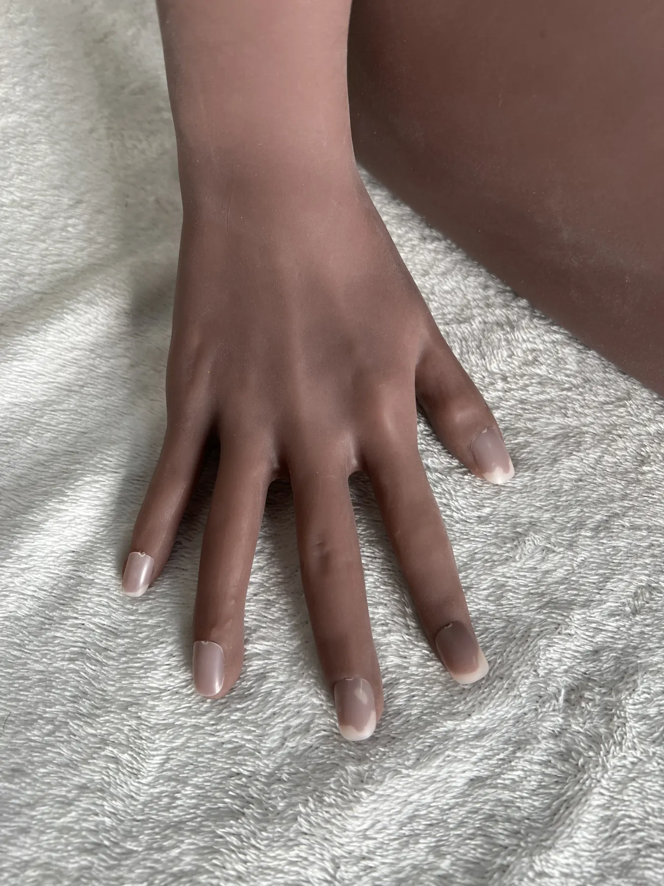 Violaine Bréval - Sexpuppe sur mesure 148 cm aus TPE, tête 208 Werkfoto 3