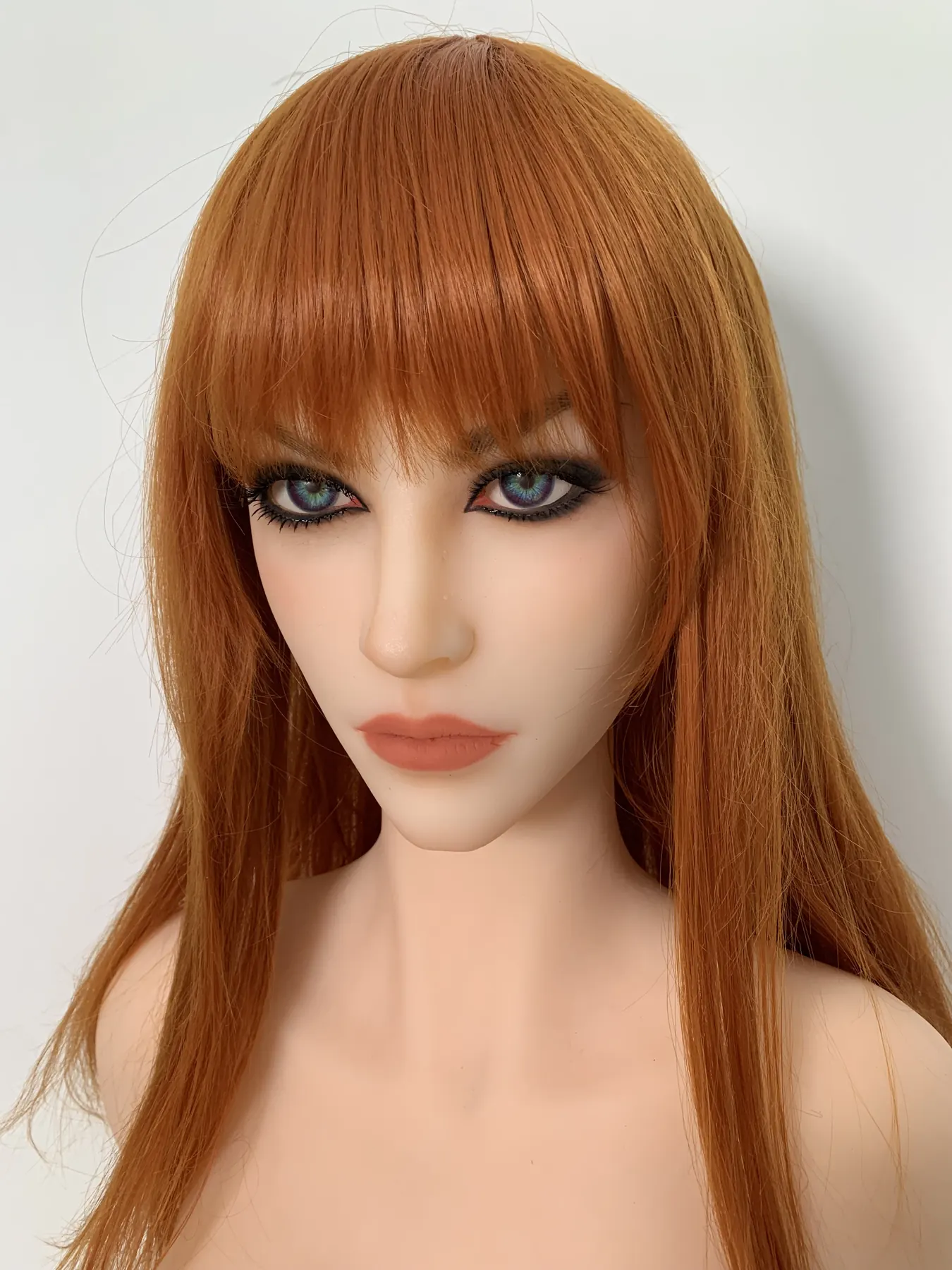 Aliénor Jolivet - Sexpuppe sur mesure 168 cm aus TPE, tête 270 Werkfoto 4