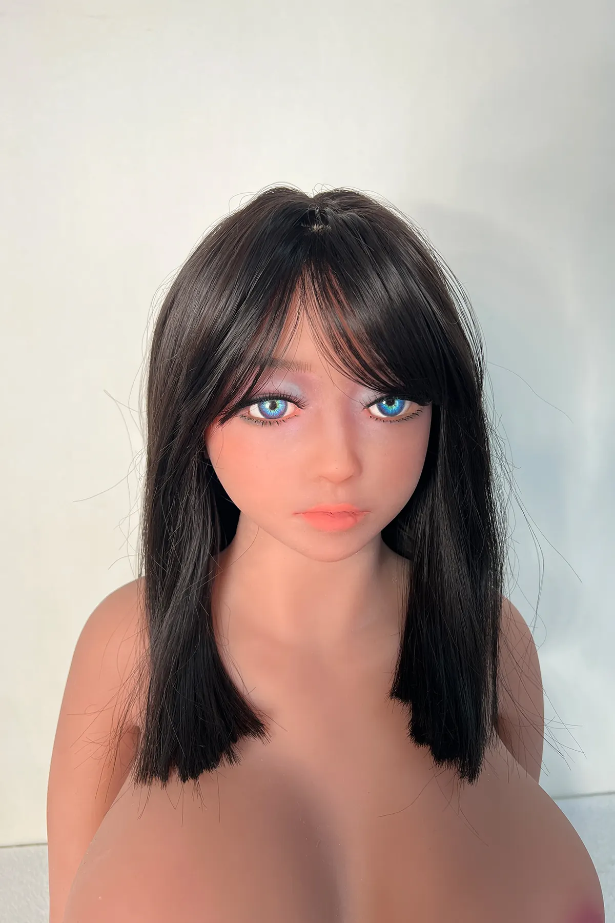Héloïse Claret - Sexpuppe sur mesure 115 cm aus TPE, teint corail, tête 61 Werkfoto 4