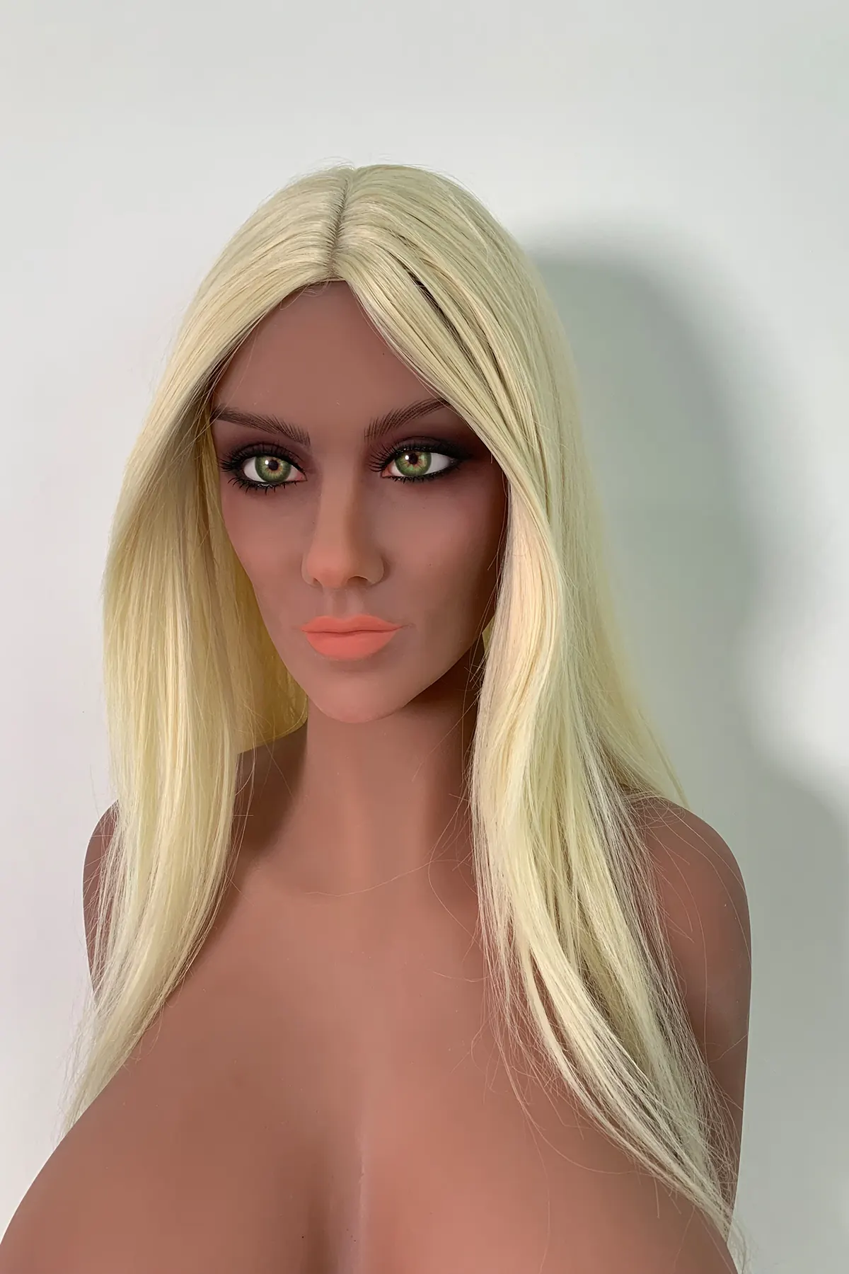 Hortense Blaise - Sexpuppe sur mesure 158 cm aus TPE, teint corail, tête 276 Werkfoto 4