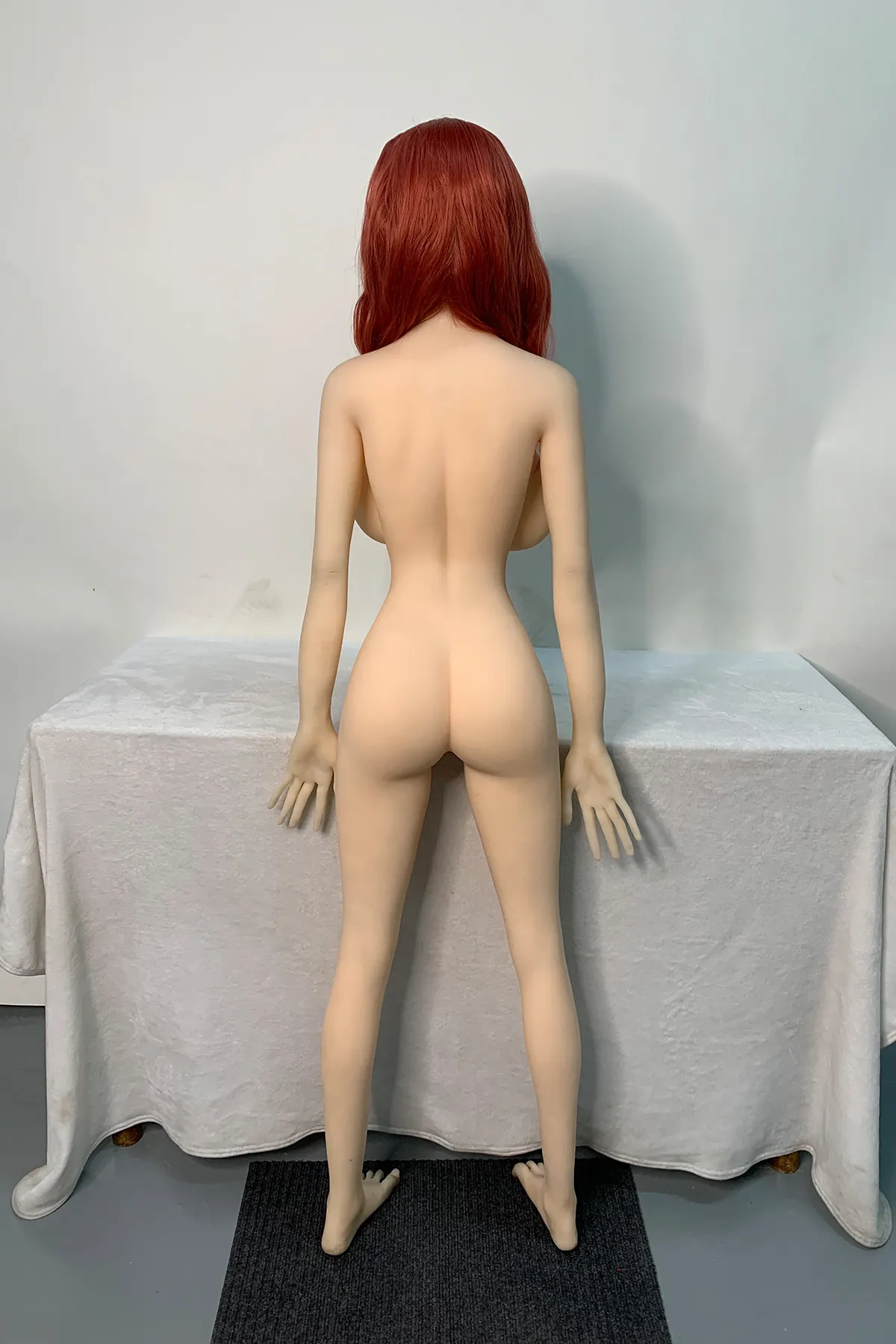 Lison Courbet - Sexpuppe sur mesure 158 cm aus TPE, teint naturel, tête 297 Werkfoto 4