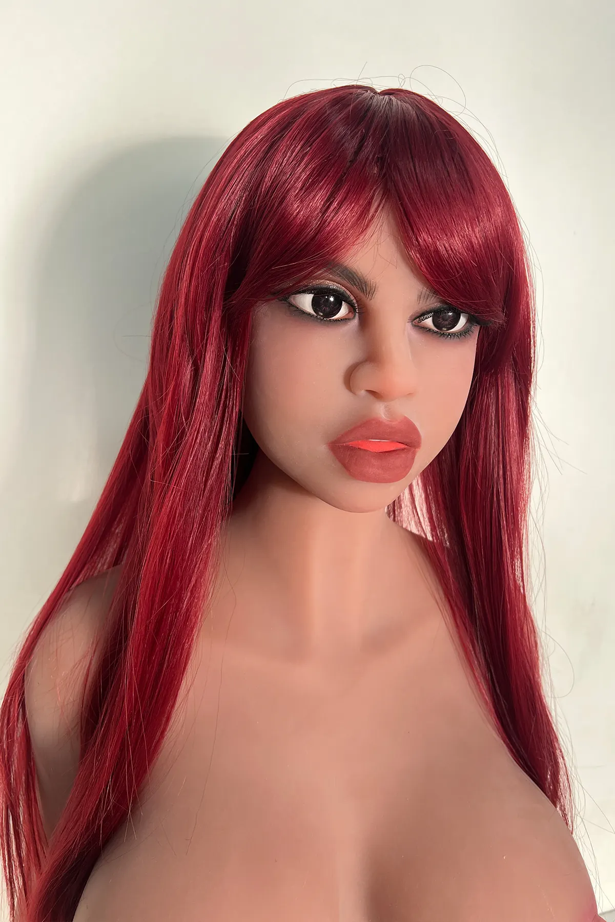 Viviane Chabert - Sexpuppe sur mesure 165 cm aus TPE, teint corail, tête 65 Werkfoto 4