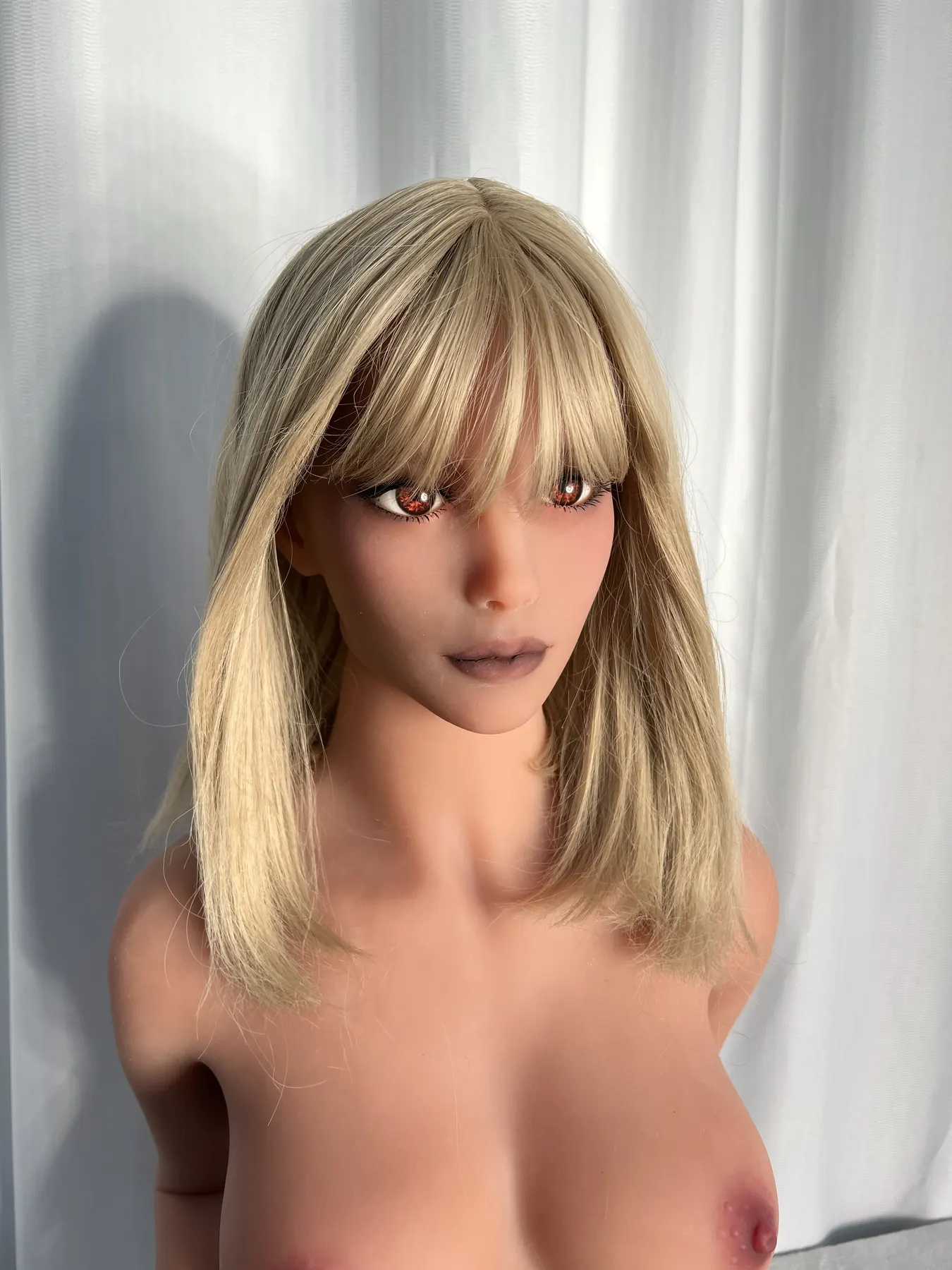 Zélie Varenne - Sexpuppe sur mesure 155 cm aus TPE, tête 295 Werkfoto 4